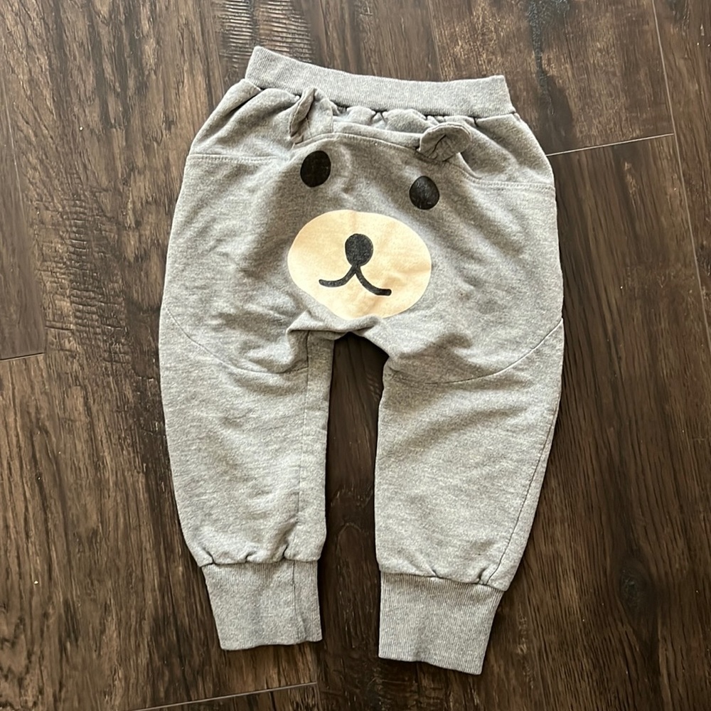 Bear butt sweat pants for 2-3 year old used